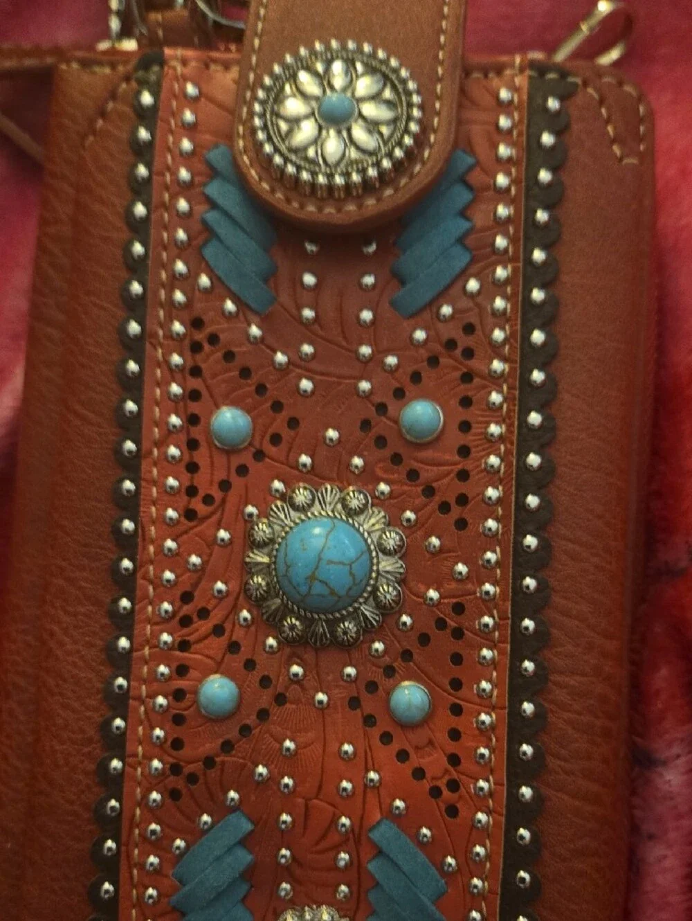 Women’s Western Brown Leather Crossbody Purse with Turquoise Accents/Beading.